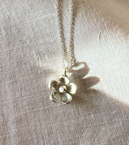 Hana-petit Pendant (Silver 999)