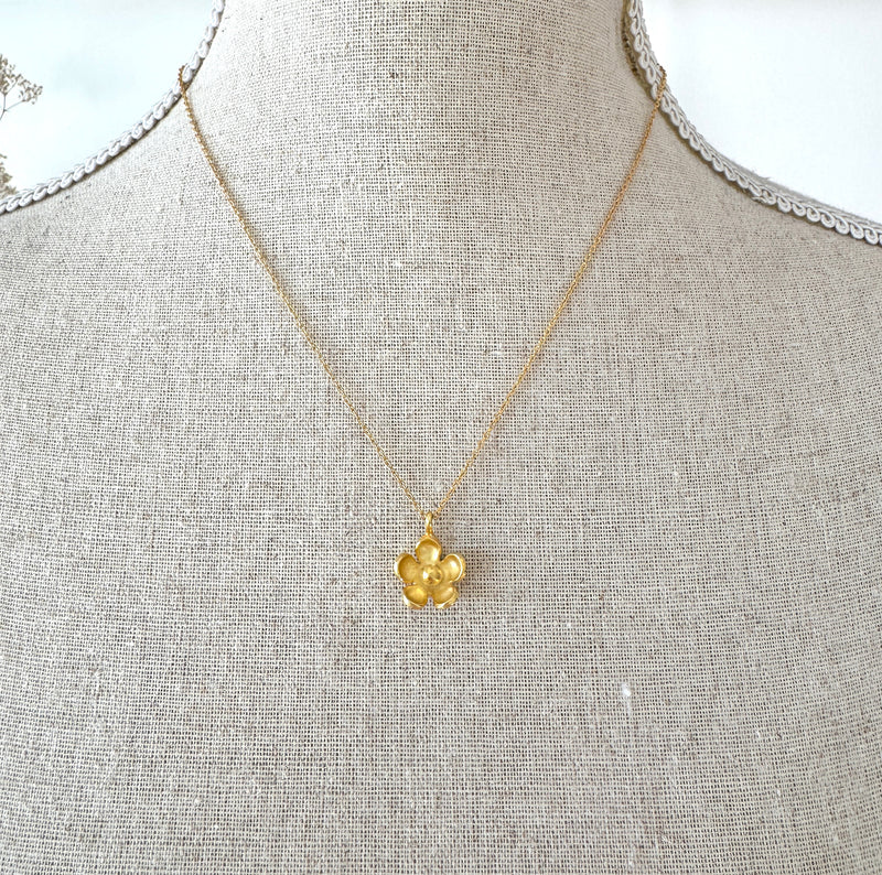 Hana-petit Pendant (Gold-filled)